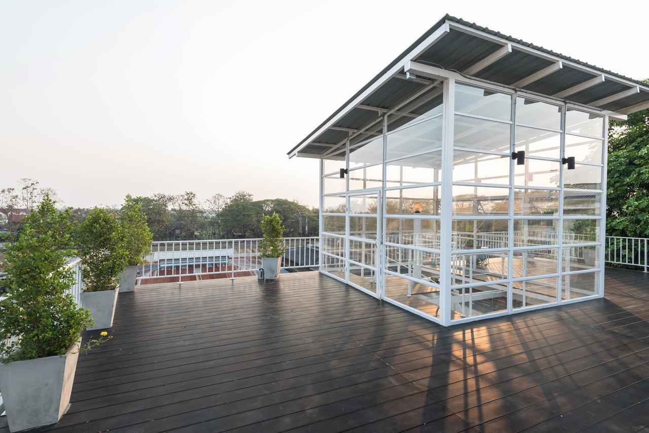 Memmoth Hostel In Lampang Exteriör bild
